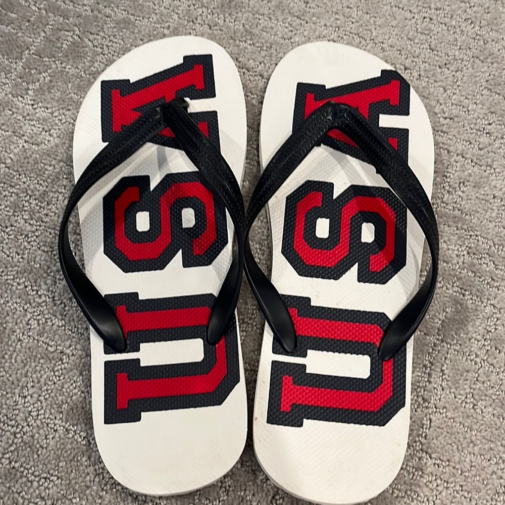 Old Navy Flip Flops